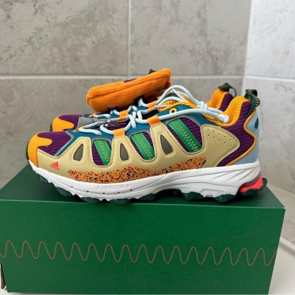 SOLD Adidas Superturf Adventure Sean Wotherspoon Jiminy Cricket Sneaker 7 Men - Picture 1 of 10